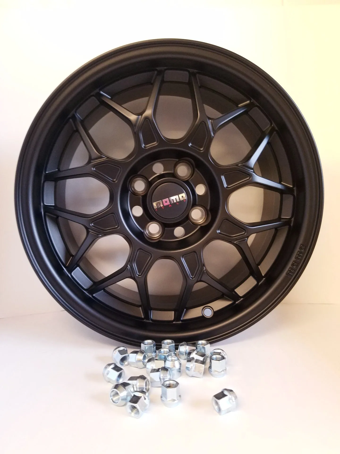 Momo Podium Wheels - Package Deal