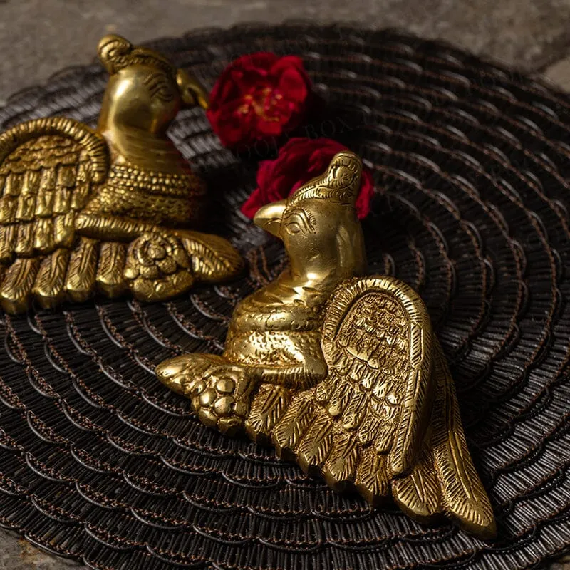 Parrot Perch Brass Showpiece