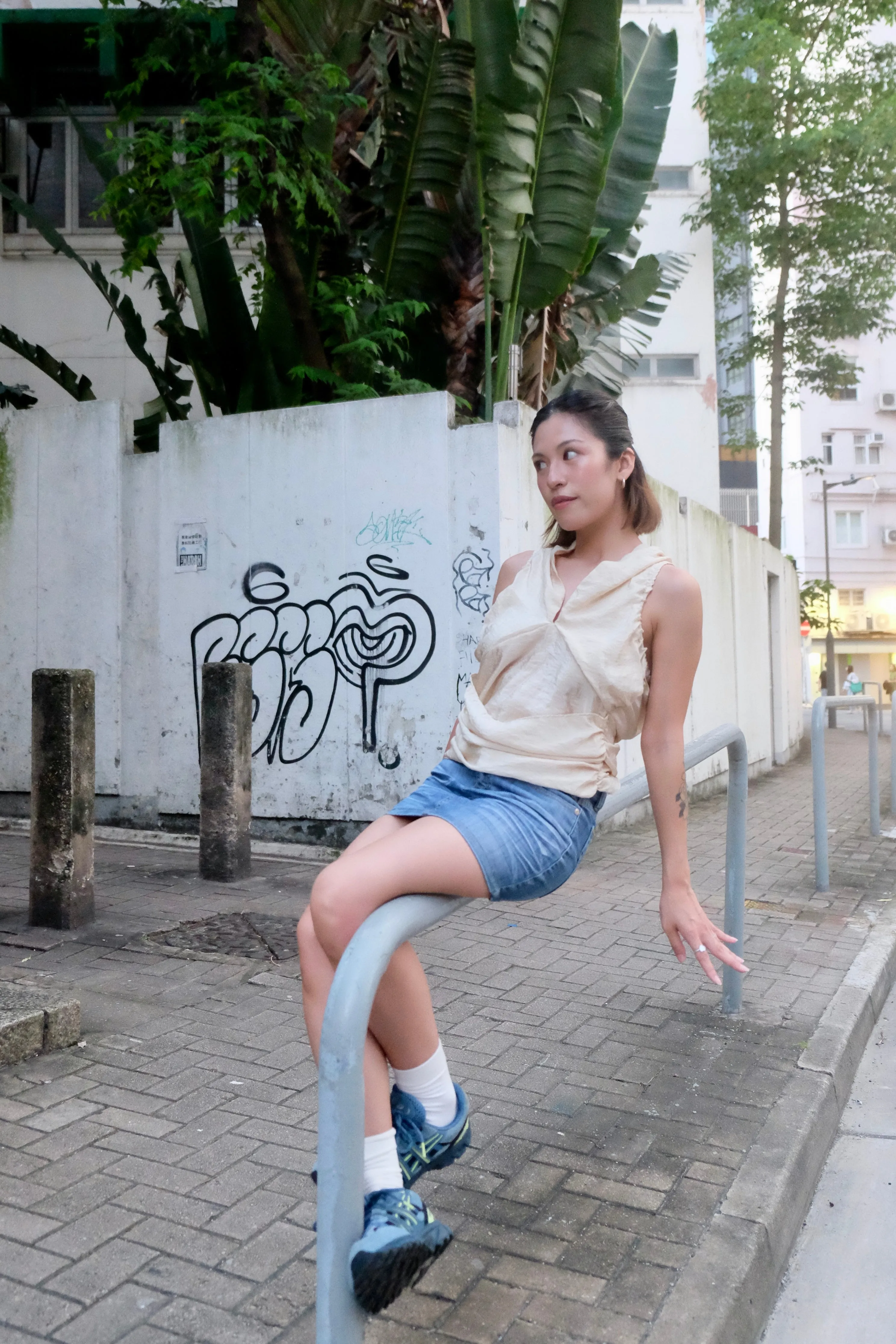 推✨"Camilla" 3-Way Romantic Top (Beige)