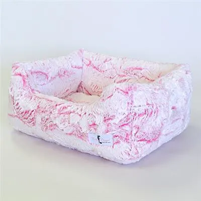 Whisper Dog Bed: Fuchsia